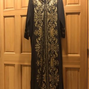 Elegant for New Years Eve! Intricate gold thread embroidery on black.🤩